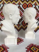 Бюст Степана Бандери