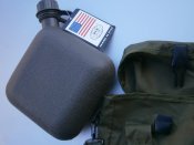 Фляга US bottle 1,89 л армейская американского типа с чехлом, тёмно-зелёная MFH Германия.