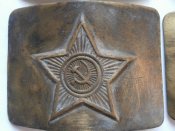 4 бляхи и 4 ремня  Советского солдата .