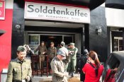Soldatenkaffe opening Hypersquare Pasirkaliki Bandung Indonesian Reenactors52.jpg