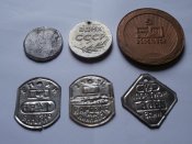 Настольные медали и рабочие марки завода имени Сталина (6 шт ).