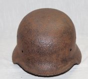Немецкий шлем модели м-40.