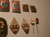 18 значков по городу и предприятиям Краматорска .