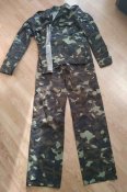Куртка+брюки камуфлированные(женский маленький размер).Б/у.Блиц.