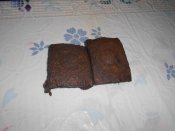 дві пряжки