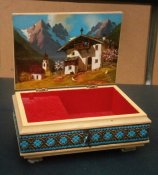 Шкатулка музыкальная. Germany. Tiroler Holzhacker