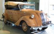 1936_Toyota_Model_AB_Phaeton_01.jpg