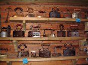 800px-Irons_Museum_01.jpg