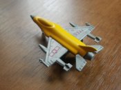 F-16 Fighting Falcon - американский многоцелевой легкий истребитель