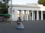 Барышня торгующая цветами.jpg