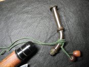 Личные вещи солдата Вермахта (трубка, зажигалка, нож).