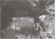 Istocna Srbija,manastir Gornjak, SDS.JPG