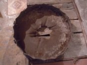 Старинное колесо с трактора