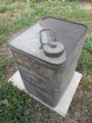 Канистра немецкая 10л. (первый тип)