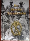 Пехотный штурмовой знак в серебре.