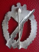 Пехотный штурмовой знак в серебре.