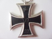 2_650_Zhelezniy_krest_2-go_klassa_1914_Kleymo_Y_Art21_10573714.jpg