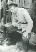 Вещи немецкого солдата (трубка, зажигалка, чехол, тройник).