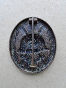 Знак "За ранение" третей степени. Бронза.