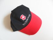 Бейсболка Victorinox