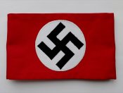 Нарукавная повязка челенства в NSDAP.