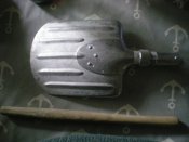 Лопата швейцарская горных стрелков,лавинная в хорошем состоянии
