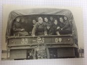 Фото военнослужащих СА в грузовике