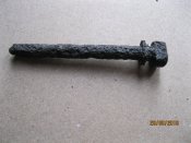 Ось крышки лентопротяжного механизма мг-42
