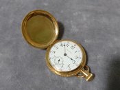 Золотые жилетные часы Waltham