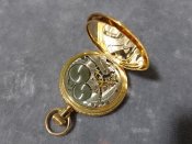 Золотые жилетные часы Waltham