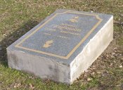 IMAG1952 -плита- ГАВРЮШОВ С.Д. ( надо ГаврюшЕв С.Д.).jpg