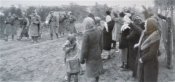 eTGVfLMYSbM идут бойцы 126СД - обрезка + осветл.jpg