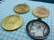 Полный бант медали За храбрость.штамп,медный сплав.