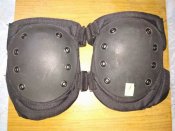 Наколенники чёрного цвета 1пара (2шт) - Hatch KP250 (Black), б/у