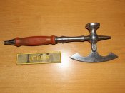топор секира молоток сокира секач мясника