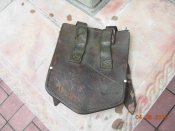 чехол кожанный на саперную лопату.