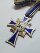 Крест немецкой матери в серебре.