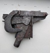 Затвор Максима