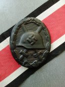 Нагрудный знак «За ранение»