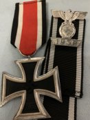 железный крест ||кл. и знак повторного награждения одним лотом