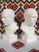 Бюст Степана Бандери