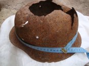 Остатки немецкой каски