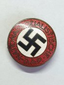 Партийный знак NSDAP.