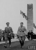 hist_20_ww2_leaders_pic_mussolini_hitler_1938.jpg