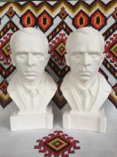 бюст Степан Бандера
