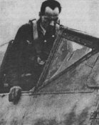 Дитрих Пельтц после вылета на Ta-152.jpg