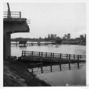 2_Veduta di un ponte distrutto in Russia nell'autunno 1941.jpg