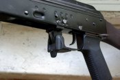 Расширитель для клавиши сброса магазина AK