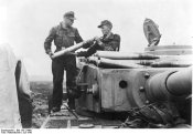Bei_Belgorod,_Panzer_VI_(Tiger_I).jpg