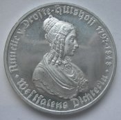 2842225559.jpg